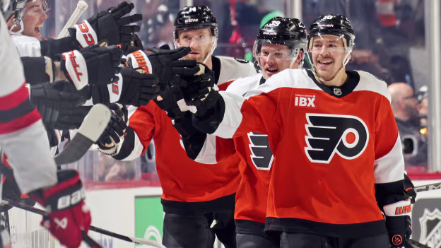 NJD@PHI: Brink scores goal against Jake Allen