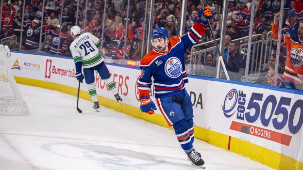 Mangiapane scores in 500th career game