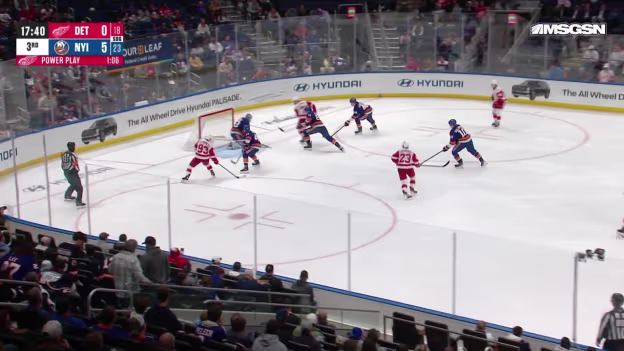 DET@NYI: Rittich with a great save against Alex DeBrincat