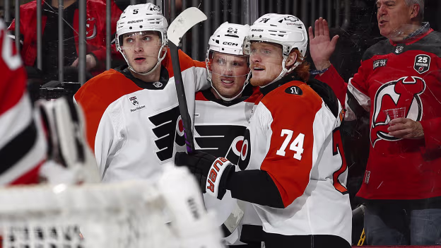 Tippett's 100th NHL goal