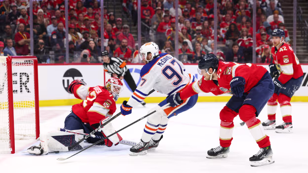Bobrovsky stops McDavid on breakaway