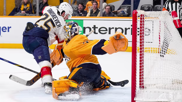 Samoskevich buries a backhand