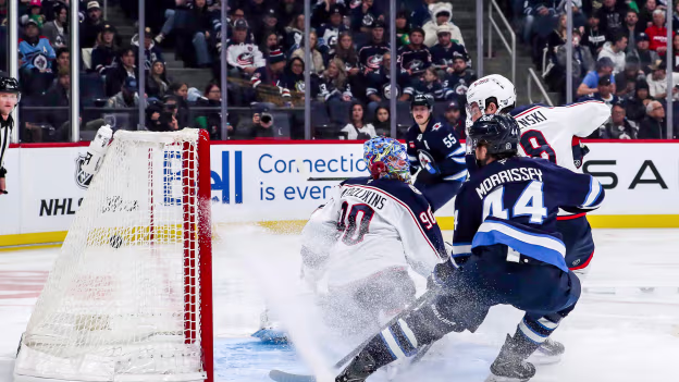 Morrissey scores to extend point streak