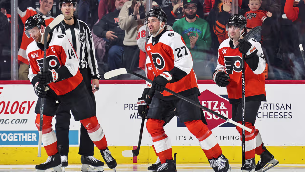 Cates tips one home down low