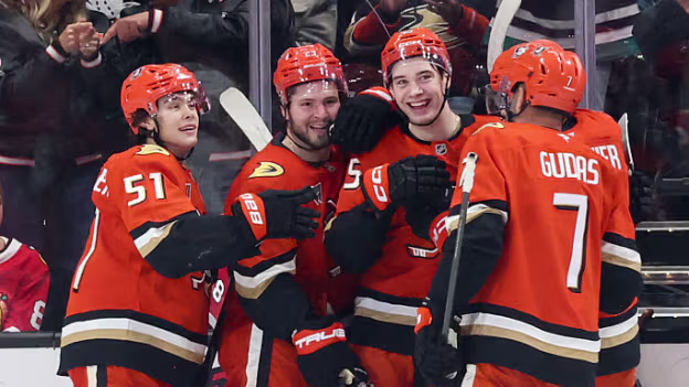 Sennecke Scores a Beauty to Make it 3-0 