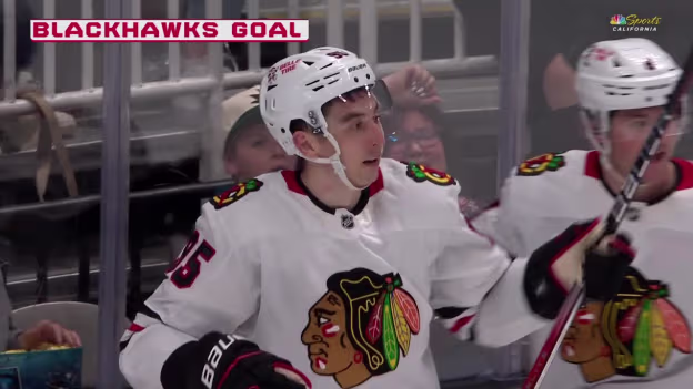 Mikheyev cuts the Blackhawks deficit to 1