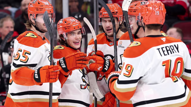 Ducks strike twice in opening minute