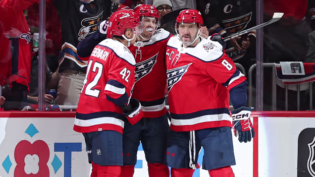Strome breaks the ice