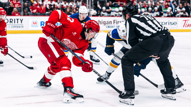 FINAL: Red Wings 0, Blues 4