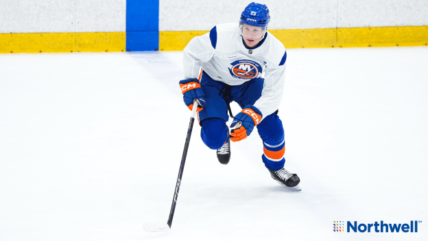 PHOTOS: Islanders Practice Dec. 27