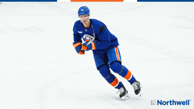 PHOTOS: Islanders Morning Skate Nov. 9