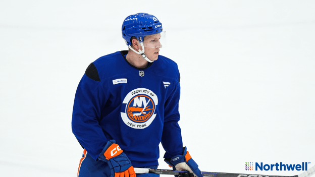 PHOTOS: Islanders Morning Skate Dec. 10