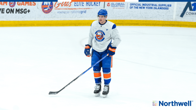 PHOTOS: Islanders Morning Skate Dec. 5