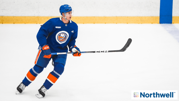 PHOTOS: Islanders Morning Skate Nov. 22, 2023