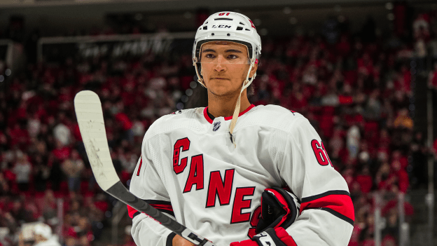 Canes Re-Sign Suzuki To One-Year Deal