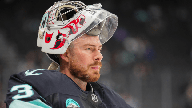 #31 Philipp Grubauer