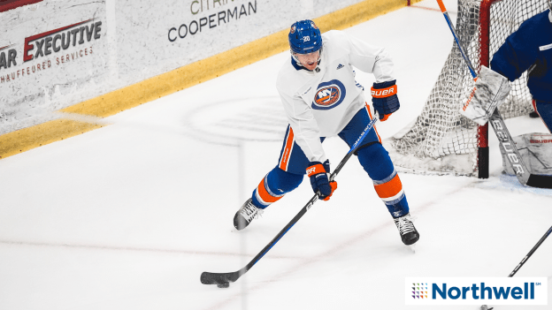 PHOTOS: Islanders Morning Skate Dec. 11