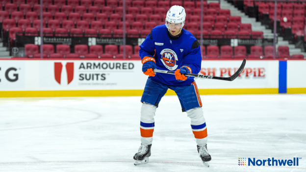 PHOTOS: Islanders Morning Skate Nov. 7 at OTT