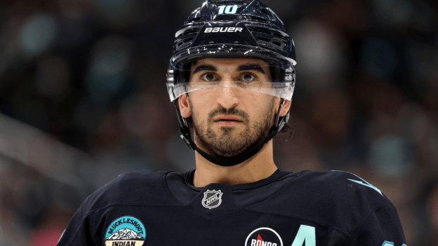 #10 Matty Beniers