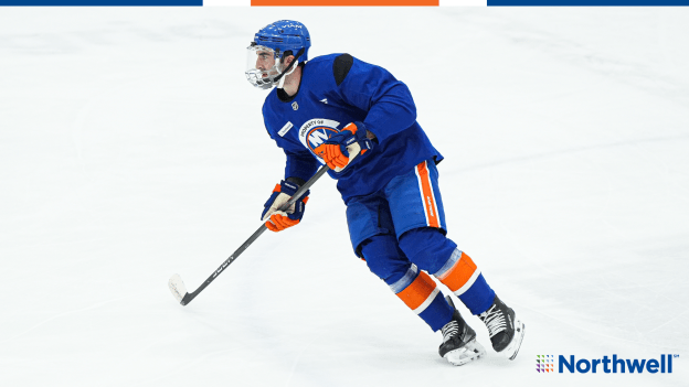 PHOTOS: Islanders Morning Skate Nov. 9