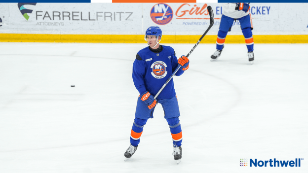 PHOTOS: Islanders Morning Skate Dec. 5