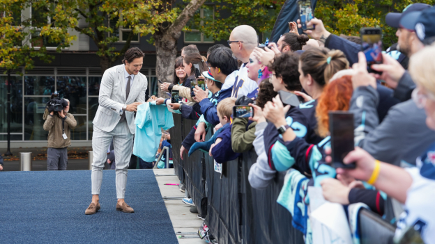 Blue Carpet & Opening Night, pres. by Amazon