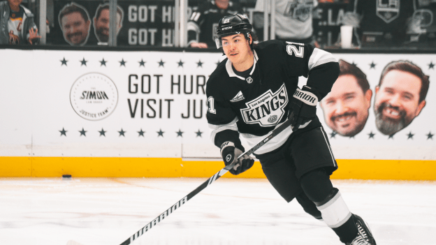 122924_PHI_Warmups-14