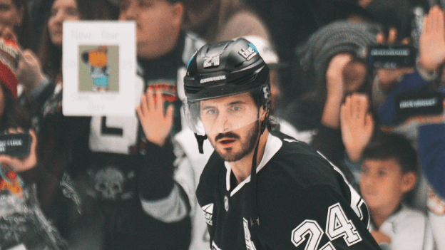 122924_PHI_Warmups-11