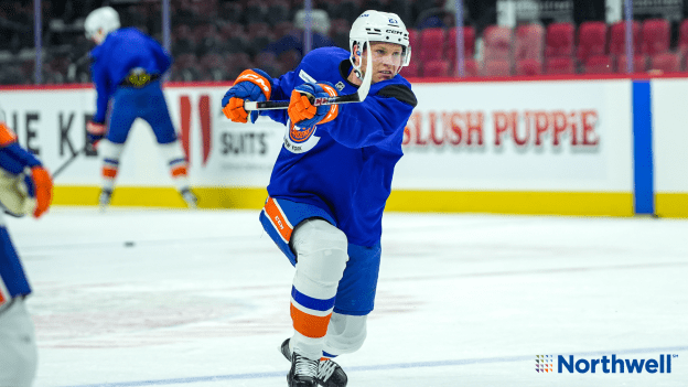 PHOTOS: Islanders Morning Skate Nov. 7 at OTT