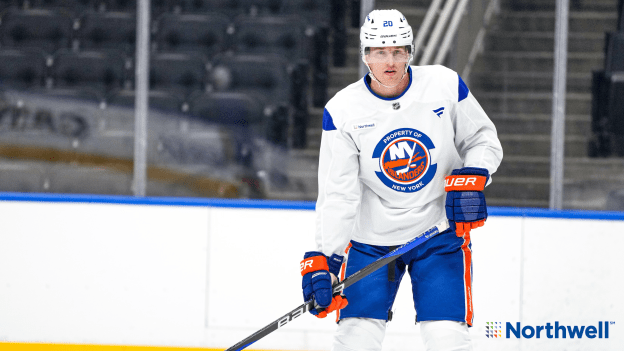 PHOTOS: Islanders Morning Skate Nov. 12