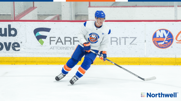 PHOTOS: Islanders Morning Skate Dec. 5