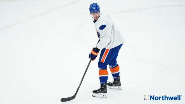 PHOTOS: Islanders Morning Skate Dec. 10