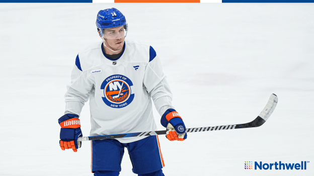 PHOTOS: Islanders Morning Skate Nov. 9