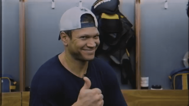 okposo thumbs up