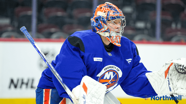 PHOTOS: Islanders Morning Skate Nov. 7 at OTT