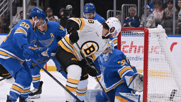 STL vs BOS (12)
