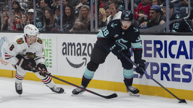 37426622_Chicago_Blackhawks_v_Seattle_Kraken_Chase_Agnello-Dean_20251104_045925