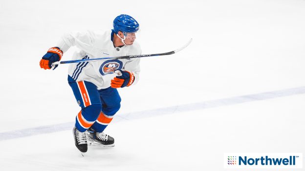 PHOTOS: Islanders Practice Nov. 21, 2023