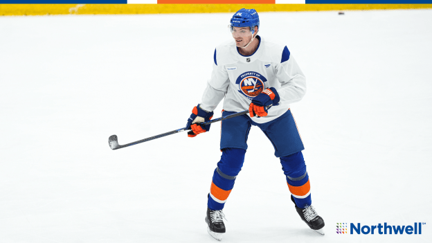 PHOTOS: Islanders Morning Skate Nov. 5