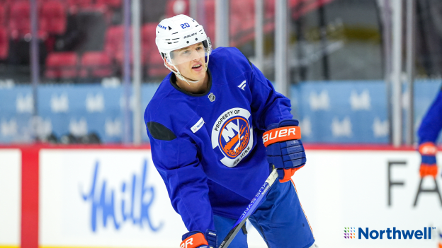 PHOTOS: Islanders Morning Skate Nov. 7 at OTT