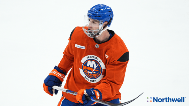 PHOTOS: Islanders Morning Skate Dec. 10