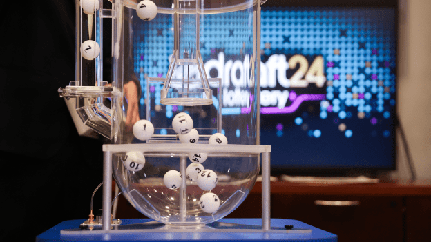 FOLLOW THE BOUNCING BALLS