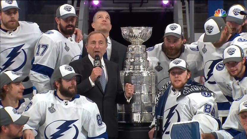 Tampa Bay Lightning Stars Chug Booze Out Of Stanley Cup After Win Over  Dallas