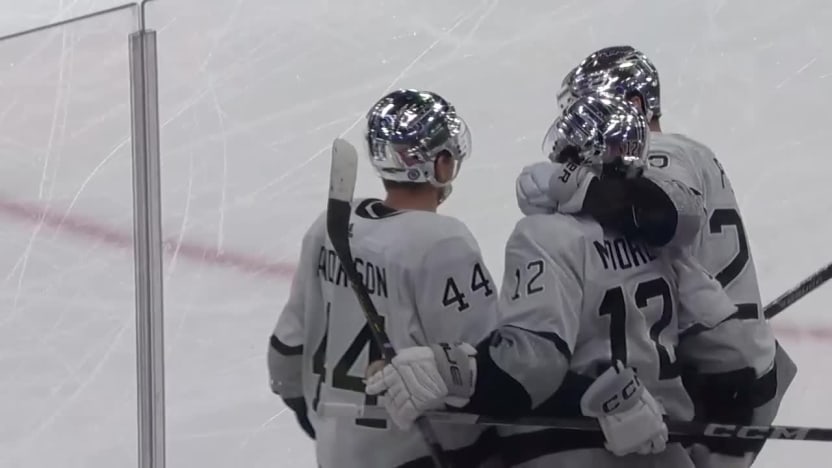 Kings blank Canadiens 4-0, set the NHL record with their 11th