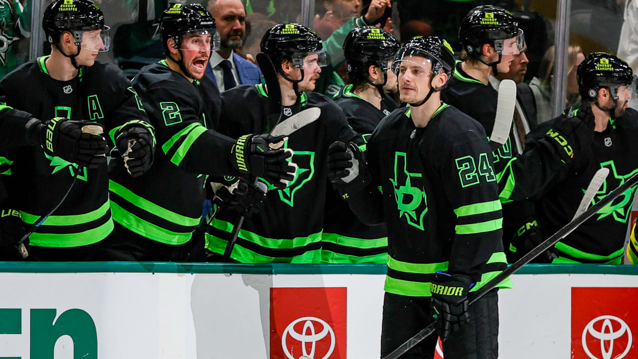Hintz hits it home again | NHL.com