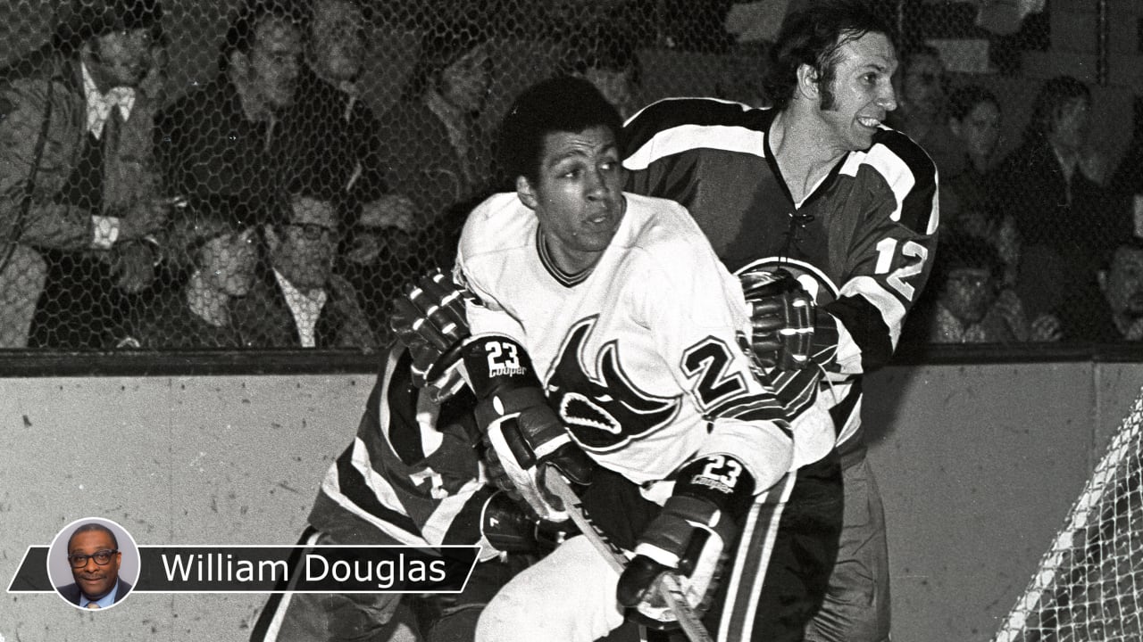 Rare Defunct Winnipeg Jets 1972-73 Inaugural WHA Season Game Program
