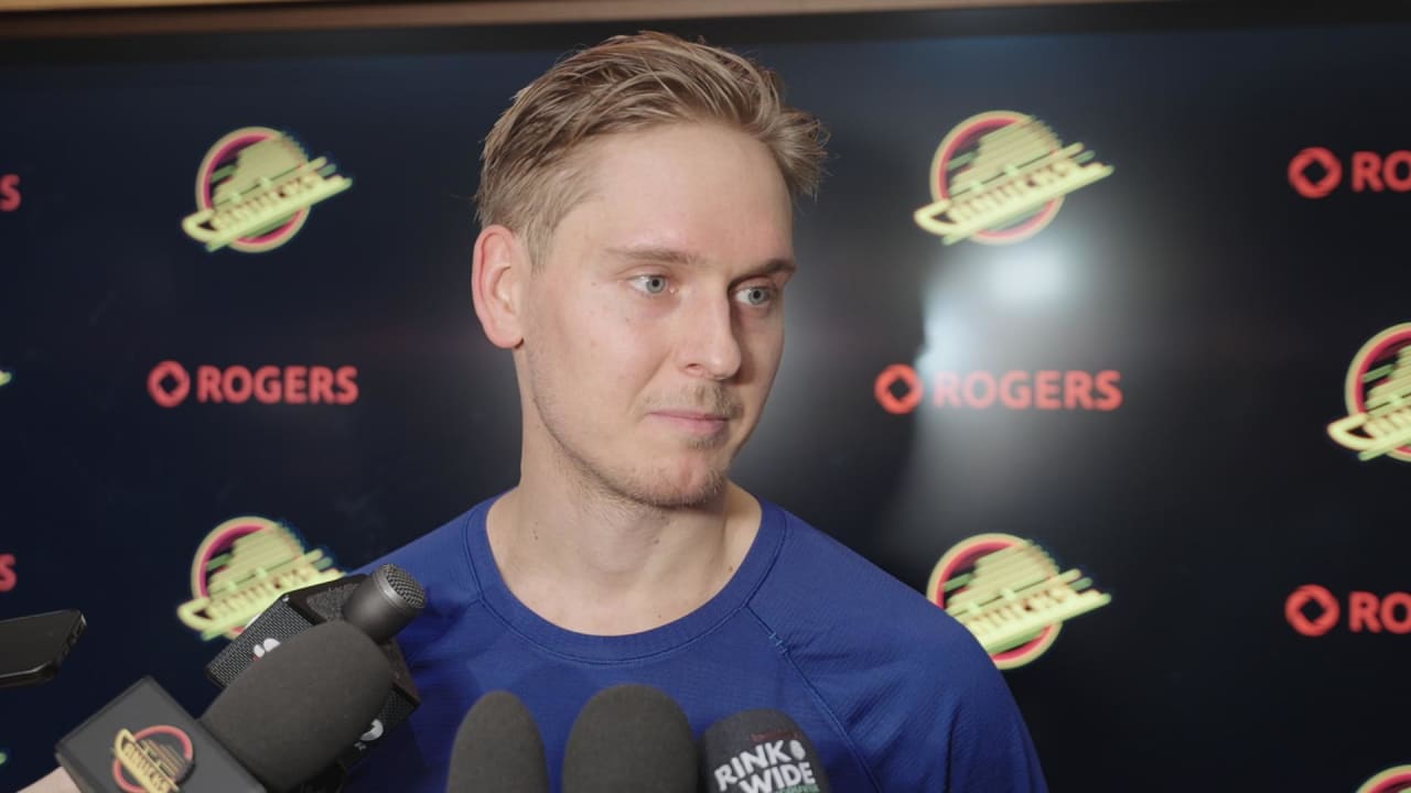 practice-kevin-lankinen-vancouver-canucks