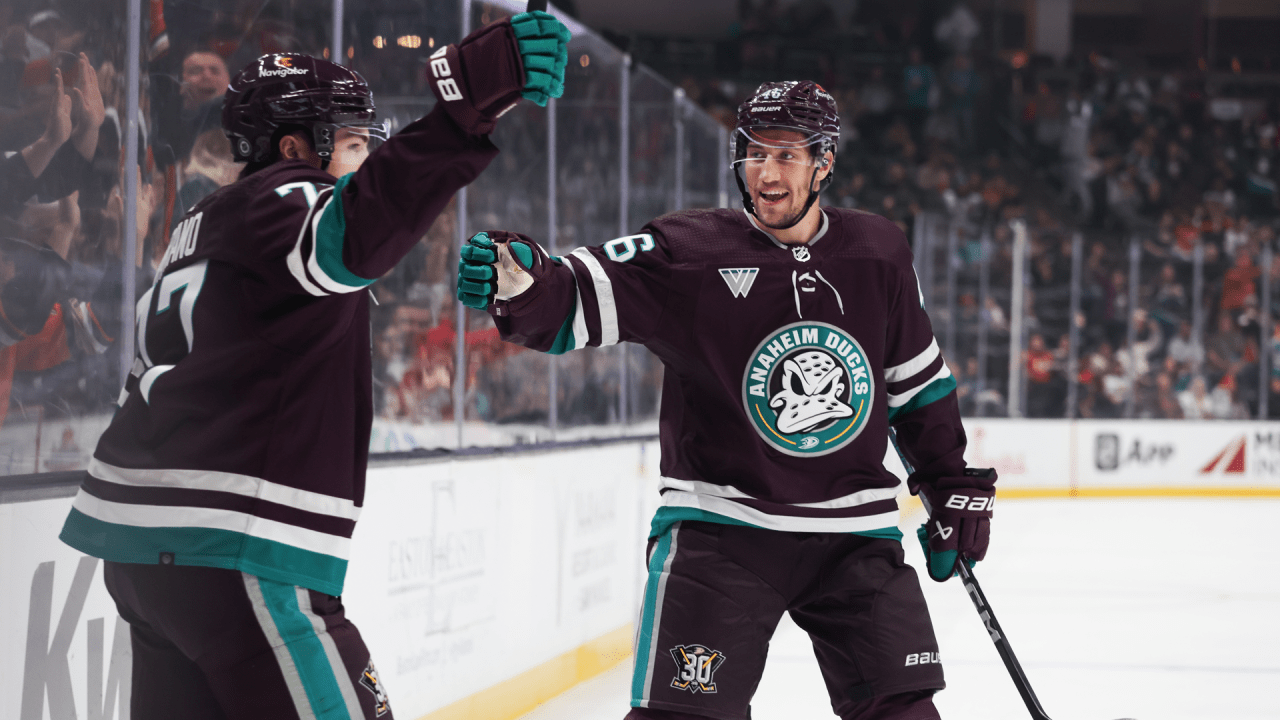 Highlights: Ducks Beat Sharks 4-1 | Anaheim Ducks