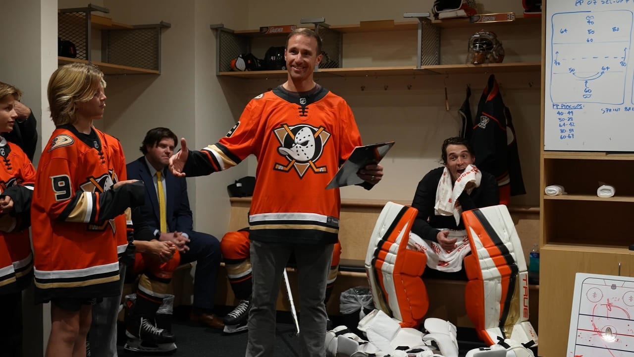 Drew Brees Announces Ducks Lineup | Anaheim Ducks