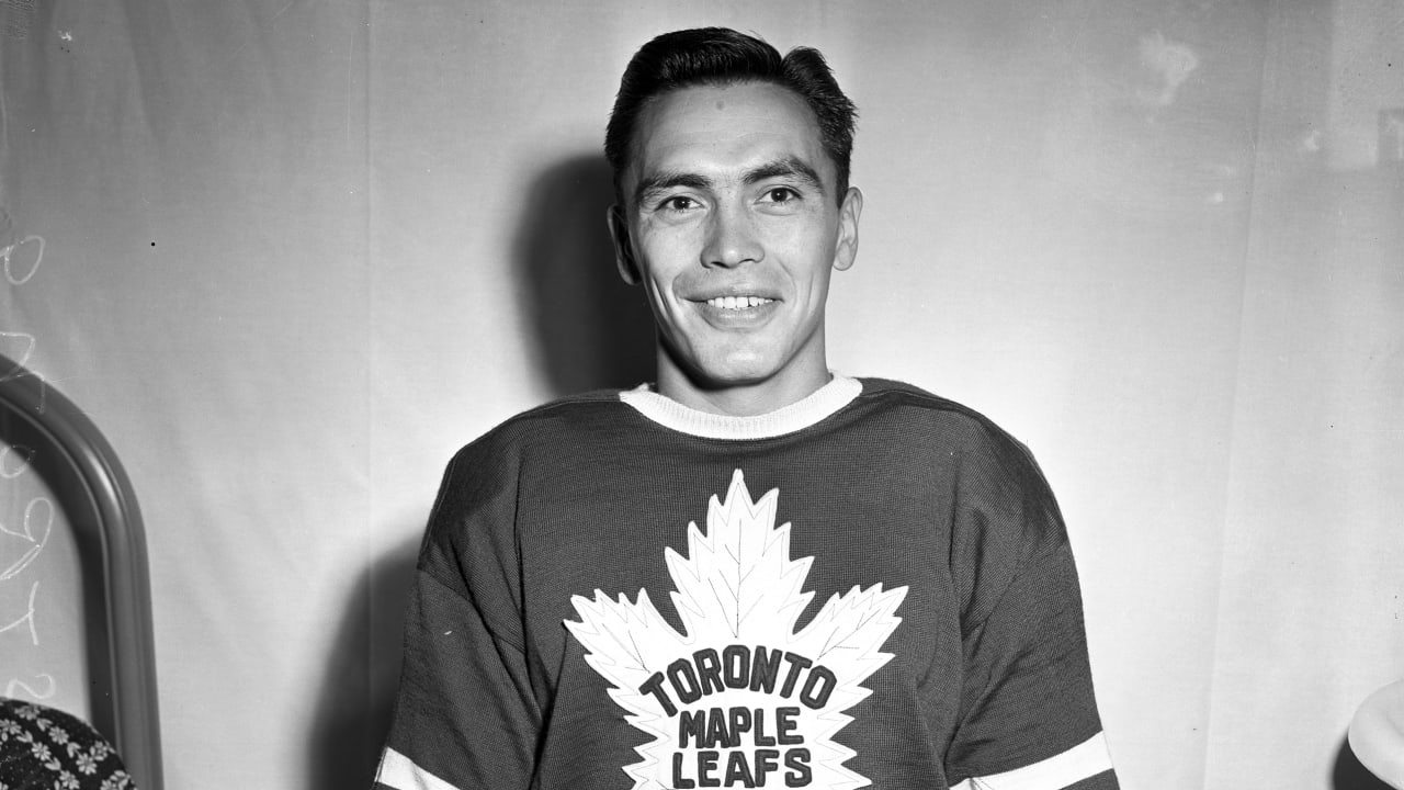 Hockey Hall of Famer George Armstrong dies at 90